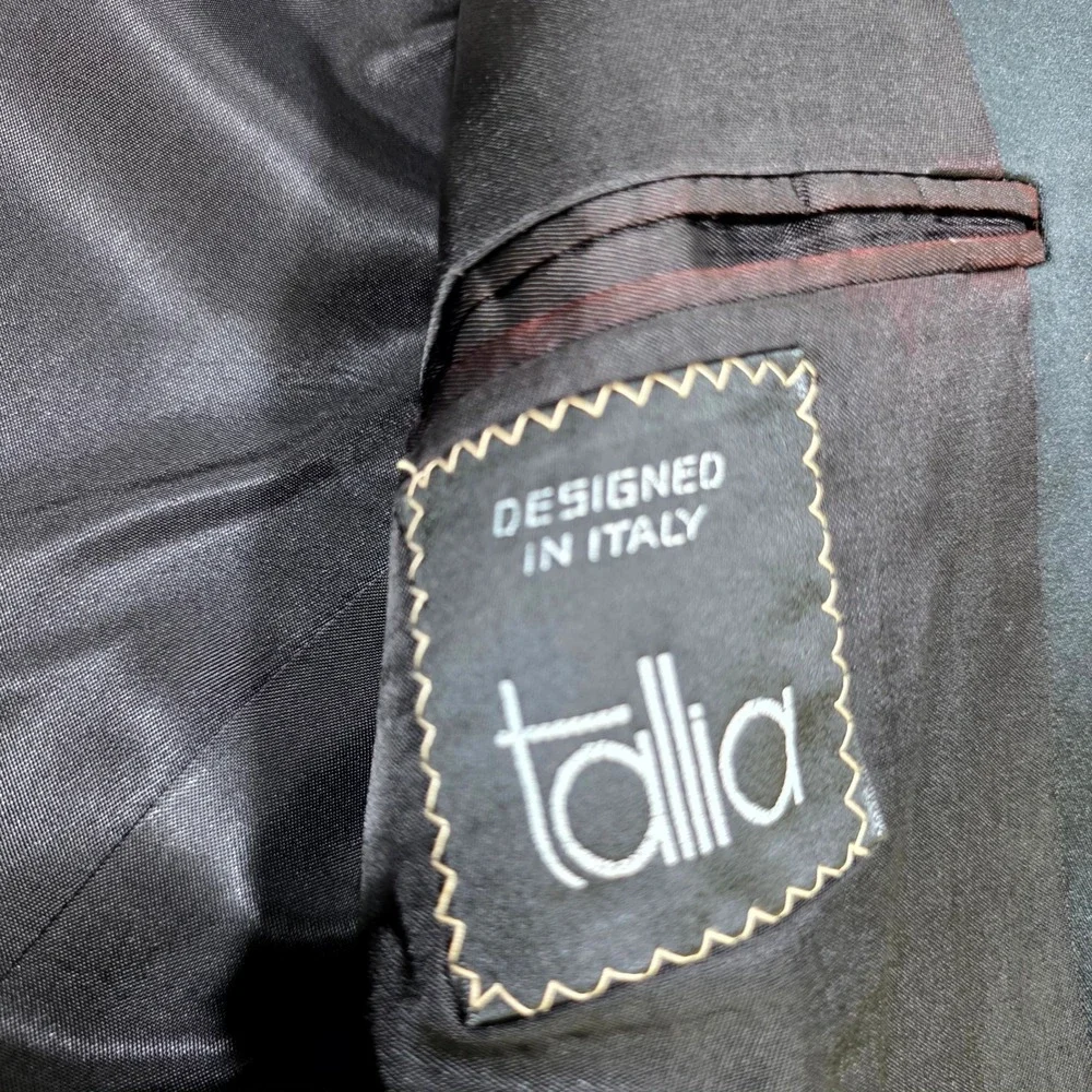 Tallia Tuxedo Suit Mens Black Tie Satin Peak Lapel Formal Wedding Gala 2pc Set